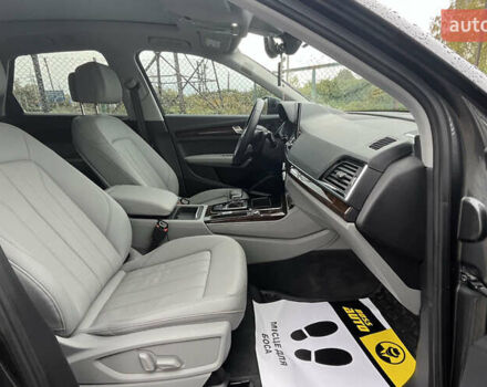 Серый Ауди Ку 5, объемом двигателя 1.98 л и пробегом 41 тыс. км за 37999 $, фото 22 на Automoto.ua