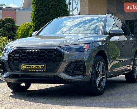 Серый Ауди Ку 5, объемом двигателя 2 л и пробегом 4 тыс. км за 57999 $, фото 2 на Automoto.ua