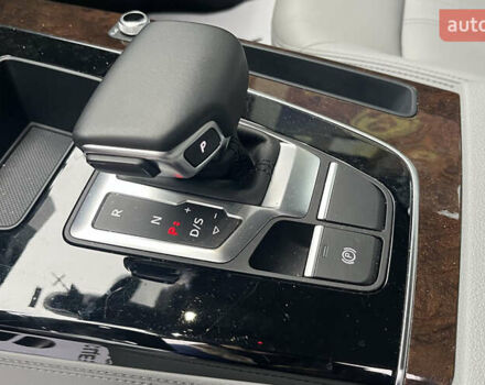 Серый Ауди Ку 5, объемом двигателя 1.98 л и пробегом 41 тыс. км за 37999 $, фото 14 на Automoto.ua