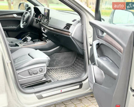 Серый Ауди Ку 5, объемом двигателя 1.98 л и пробегом 31 тыс. км за 39900 $, фото 18 на Automoto.ua