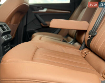 Сірий Ауді Ку 5, об'ємом двигуна 2 л та пробігом 23 тис. км за 39900 $, фото 145 на Automoto.ua