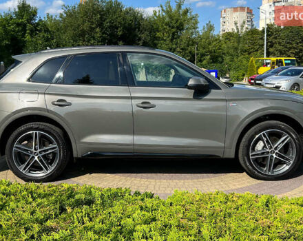 Серый Ауди Ку 5, объемом двигателя 2 л и пробегом 4 тыс. км за 57999 $, фото 7 на Automoto.ua