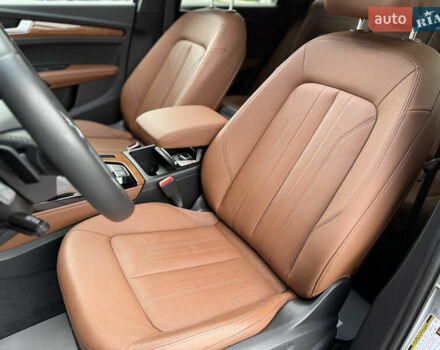 Сірий Ауді Ку 5, об'ємом двигуна 2 л та пробігом 23 тис. км за 39900 $, фото 83 на Automoto.ua