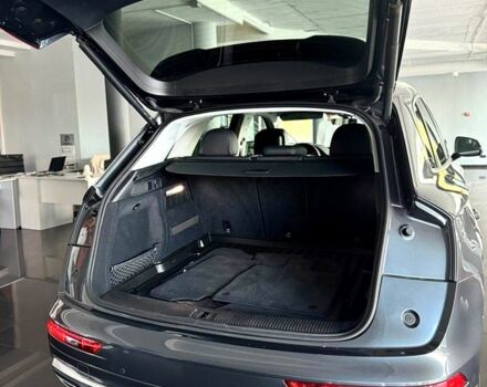 Серый Ауди Ку 5, объемом двигателя 2 л и пробегом 52 тыс. км за 34000 $, фото 1 на Automoto.ua