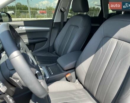 Ауди Ку 5 2022 в Киеве на Automoto.ua Серый Ауди Ку 5, объемом двигателя 1.97 л и пробегом 30 тыс. км за 55500 $, фото 29 на Automoto.ua