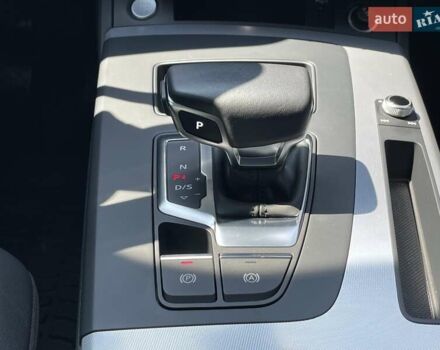 Ауди Ку 5 2022 в Киеве на Automoto.ua Серый Ауди Ку 5, объемом двигателя 1.97 л и пробегом 30 тыс. км за 55500 $, фото 19 на Automoto.ua