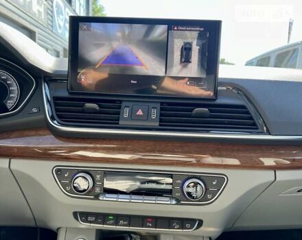 Серый Ауди Ку 5, объемом двигателя 1.98 л и пробегом 33 тыс. км за 44900 $, фото 74 на Automoto.ua