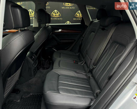 Серый Ауди Ку 5, объемом двигателя 1.98 л и пробегом 10 тыс. км за 42000 $, фото 11 на Automoto.ua