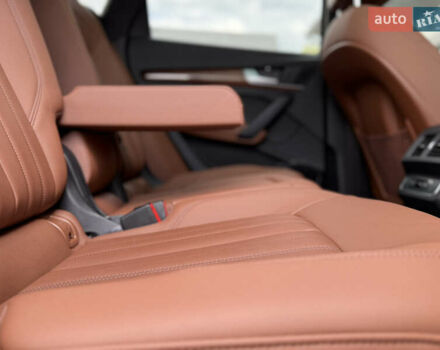 Сірий Ауді Ку 5, об'ємом двигуна 2 л та пробігом 23 тис. км за 39900 $, фото 136 на Automoto.ua