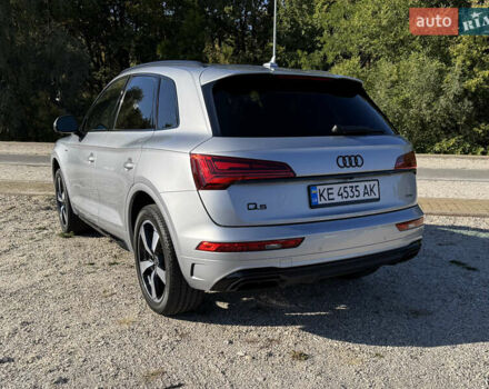 Ауди Ку 5 2022 в Днепре (Днепропетровске) на Automoto.ua Серый Ауди Ку 5, объемом двигателя 2 л и пробегом 22 тыс. км за 47000 $, фото 3 на Automoto.ua