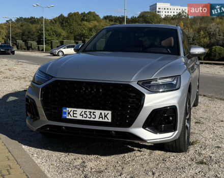 Ауди Ку 5 2022 в Днепре (Днепропетровске) на Automoto.ua Серый Ауди Ку 5, объемом двигателя 2 л и пробегом 22 тыс. км за 47000 $, фото 2 на Automoto.ua