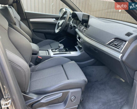 Серый Ауди Ку 5, объемом двигателя 1.97 л и пробегом 51 тыс. км за 55500 $, фото 29 на Automoto.ua