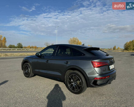 Сірий Ауді Ку 5, об'ємом двигуна 1.98 л та пробігом 38 тис. км за 38999 $, фото 4 на Automoto.ua