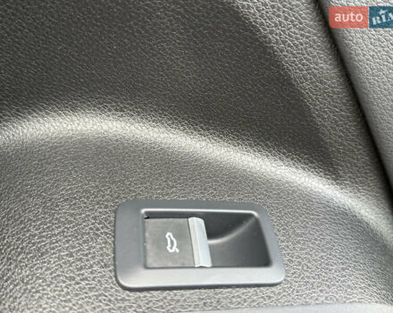 Сірий Ауді Ку 5, об'ємом двигуна 2 л та пробігом 23 тис. км за 39900 $, фото 76 на Automoto.ua