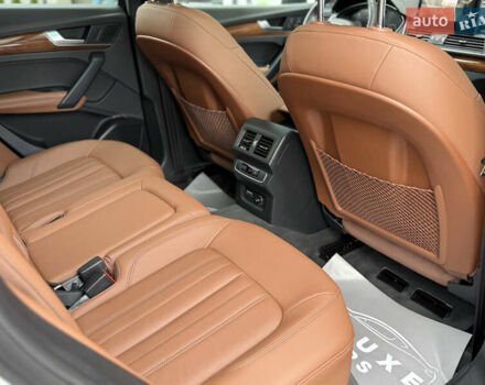 Сірий Ауді Ку 5, об'ємом двигуна 2 л та пробігом 23 тис. км за 39900 $, фото 131 на Automoto.ua