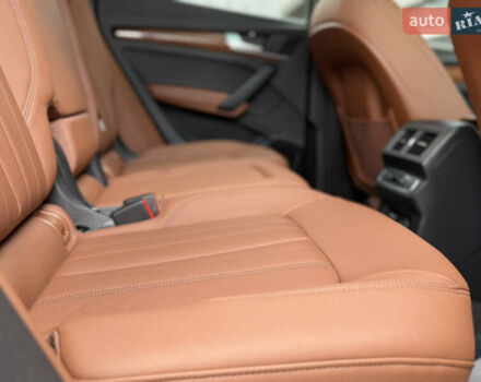 Сірий Ауді Ку 5, об'ємом двигуна 2 л та пробігом 23 тис. км за 39900 $, фото 135 на Automoto.ua