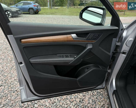 Серый Ауди Ку 5, объемом двигателя 1.98 л и пробегом 51 тыс. км за 37500 $, фото 13 на Automoto.ua