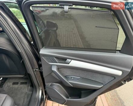 Серый Ауди Ку 5, объемом двигателя 1.97 л и пробегом 35 тыс. км за 59990 $, фото 40 на Automoto.ua