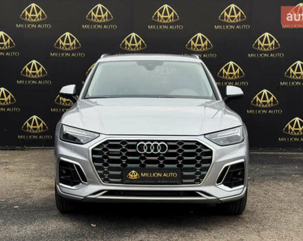 Серый Ауди Ку 5, объемом двигателя 1.98 л и пробегом 10 тыс. км за 42000 $, фото 1 на Automoto.ua