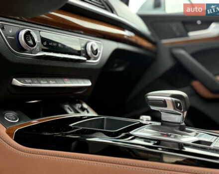 Сірий Ауді Ку 5, об'ємом двигуна 2 л та пробігом 23 тис. км за 39900 $, фото 69 на Automoto.ua