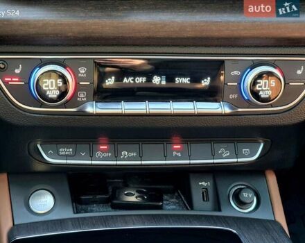 Серый Ауди Ку 5, объемом двигателя 1.98 л и пробегом 21 тыс. км за 38100 $, фото 35 на Automoto.ua