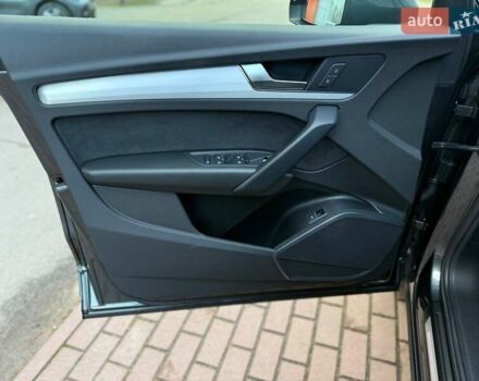 Серый Ауди Ку 5, объемом двигателя 1.97 л и пробегом 35 тыс. км за 59990 $, фото 20 на Automoto.ua