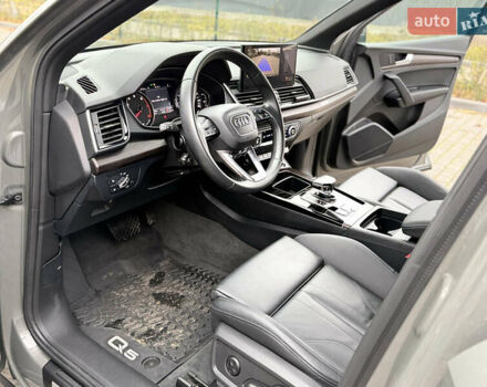 Серый Ауди Ку 5, объемом двигателя 1.98 л и пробегом 31 тыс. км за 39900 $, фото 26 на Automoto.ua