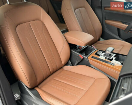 Сірий Ауді Ку 5, об'ємом двигуна 2 л та пробігом 23 тис. км за 39900 $, фото 128 на Automoto.ua