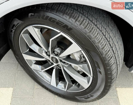 Сірий Ауді Ку 5, об'ємом двигуна 2 л та пробігом 23 тис. км за 39900 $, фото 28 на Automoto.ua