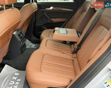 Сірий Ауді Ку 5, об'ємом двигуна 2 л та пробігом 23 тис. км за 39900 $, фото 142 на Automoto.ua