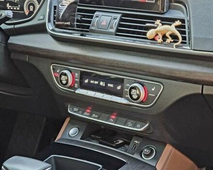 Серый Ауди Ку 5, объемом двигателя 1.98 л и пробегом 21 тыс. км за 38100 $, фото 30 на Automoto.ua