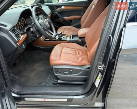 Серый Ауди Ку 5, объемом двигателя 1.98 л и пробегом 67 тыс. км за 40500 $, фото 13 на Automoto.ua