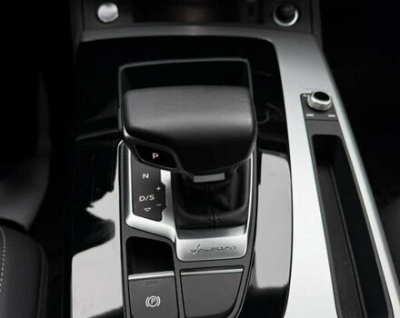 Серый Ауди Ку 5, объемом двигателя 2 л и пробегом 46 тыс. км за 33900 $, фото 48 на Automoto.ua