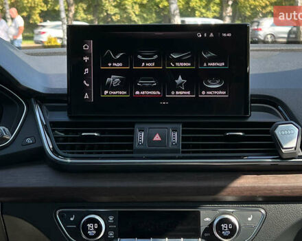 Серый Ауди Ку 5, объемом двигателя 2 л и пробегом 4 тыс. км за 57999 $, фото 16 на Automoto.ua