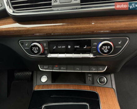 Серый Ауди Ку 5, объемом двигателя 1.98 л и пробегом 51 тыс. км за 37500 $, фото 26 на Automoto.ua