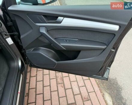 Серый Ауди Ку 5, объемом двигателя 1.97 л и пробегом 35 тыс. км за 59990 $, фото 36 на Automoto.ua