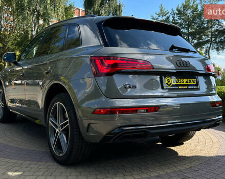 Серый Ауди Ку 5, объемом двигателя 2 л и пробегом 4 тыс. км за 57999 $, фото 4 на Automoto.ua