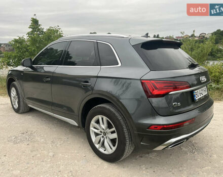 Сірий Ауді Ку 5, об'ємом двигуна 1.98 л та пробігом 41 тис. км за 33500 $, фото 4 на Automoto.ua