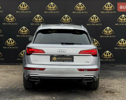 Серый Ауди Ку 5, объемом двигателя 1.98 л и пробегом 10 тыс. км за 42000 $, фото 4 на Automoto.ua