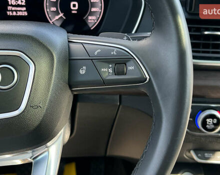 Серый Ауди Ку 5, объемом двигателя 2 л и пробегом 4 тыс. км за 57999 $, фото 26 на Automoto.ua