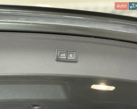 Серый Ауди Ку 5, объемом двигателя 1.98 л и пробегом 3 тыс. км за 34700 $, фото 61 на Automoto.ua