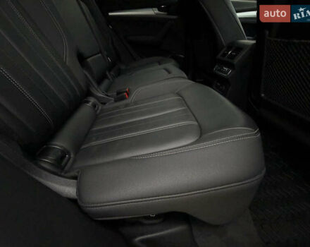 Серый Ауди Ку 5, объемом двигателя 2 л и пробегом 46 тыс. км за 33900 $, фото 40 на Automoto.ua