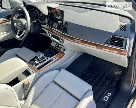 Серый Ауди Ку 5, объемом двигателя 1.98 л и пробегом 33 тыс. км за 44900 $, фото 64 на Automoto.ua