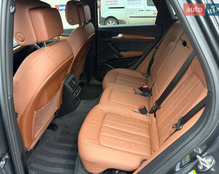 Серый Ауди Ку 5, объемом двигателя 1.98 л и пробегом 67 тыс. км за 40500 $, фото 15 на Automoto.ua