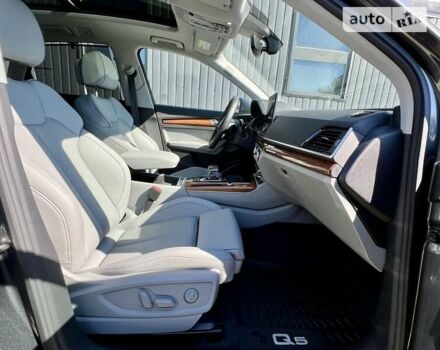 Серый Ауди Ку 5, объемом двигателя 1.98 л и пробегом 33 тыс. км за 44900 $, фото 57 на Automoto.ua