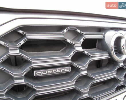 Серый Ауди Ку 5, объемом двигателя 1.98 л и пробегом 22 тыс. км за 44500 $, фото 3 на Automoto.ua