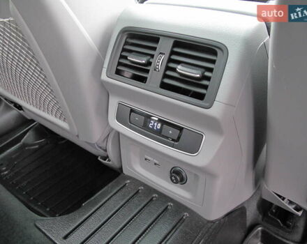 Серый Ауди Ку 5, объемом двигателя 1.98 л и пробегом 22 тыс. км за 44500 $, фото 107 на Automoto.ua