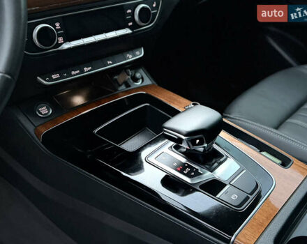 Сірий Ауді Ку 5, об'ємом двигуна 1.98 л та пробігом 43 тис. км за 33999 $, фото 18 на Automoto.ua