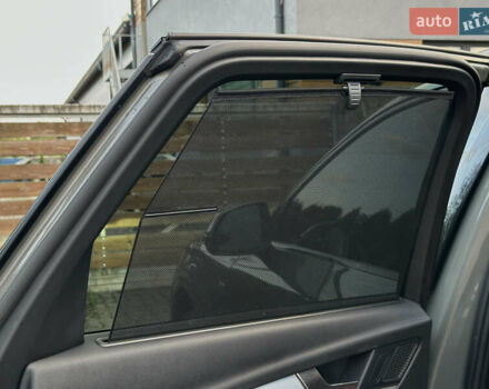 Серый Ауди Ку 5, объемом двигателя 2 л и пробегом 18 тыс. км за 36999 $, фото 71 на Automoto.ua