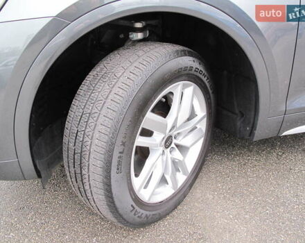 Серый Ауди Ку 5, объемом двигателя 1.98 л и пробегом 22 тыс. км за 44500 $, фото 19 на Automoto.ua